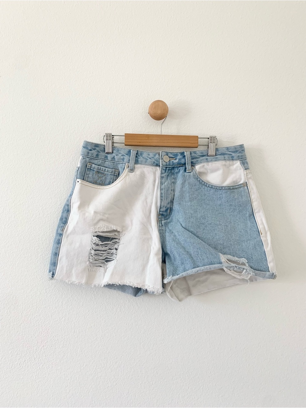 ❤️ 3/30 Fashion Nova Blue White Color Block Denim Jean Shorts Large